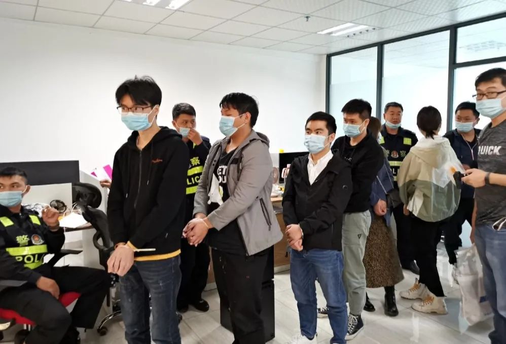 9名程序員<em>被</em>抓，只因開發(fā)了賭博APP
