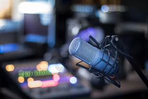<em>新聞學</em><em>專業(yè)</em>：《朗誦與演講藝術(shù)》<em>課程</em><em>思</em><em>政</em><em>課堂教學</em><em>設(shè)計</em>