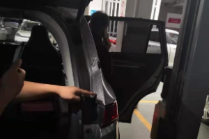 效率低 質(zhì)量差 昆明威馬<em>汽車(chē)</em>售后店遭投訴