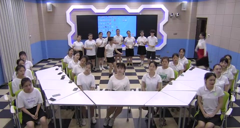 <em>學生</em>課堂<em>展示</em>《帕米爾，我的家鄉多么美》