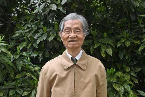 一生做了三件創(chuàng)新事—記浙江大學教授、中國工程院院士汪槱生