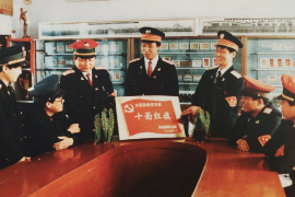 面對(duì)歷史，小東人不敢第二2