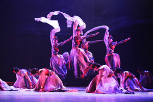 <em>舞蹈</em>教育<em>專業(yè)</em>：《少兒<em>舞蹈</em><em>編</em><em>創(chuàng)</em>—工具變道具—啥都可以<em>舞</em>》<em>課程</em><em>思</em><em>政</em><em>課堂教學(xué)</em><em>設(shè)計</em>