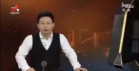 港珠澳大橋在海底將33節(jié)8萬噸重的沉管對(duì)接，精準(zhǔn)度控制在毫米