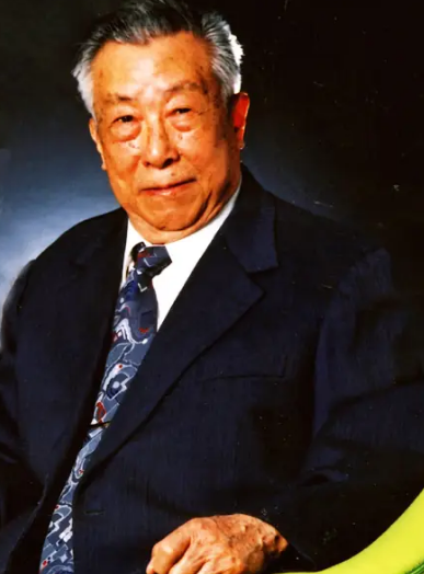 中國工程院<em>院士</em>、植物<em>病理</em>學(xué)專家—曾<em>士</em>邁